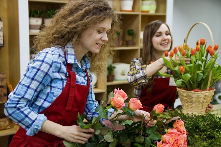 よくある疑問:未経験や資格なしでも花屋に転職できますか?